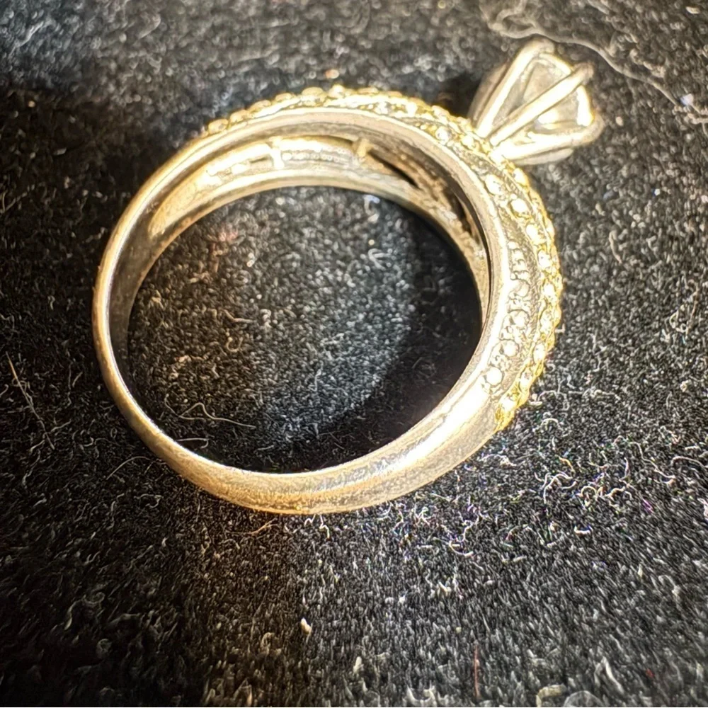 Source Unknown Gold and Silver Women's Ring
